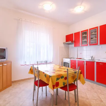 Cukon - A3 - Mpolo Apartman Medulin