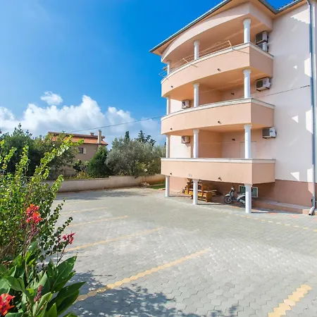 Cukon - A3 - Mpolo Apartamento *